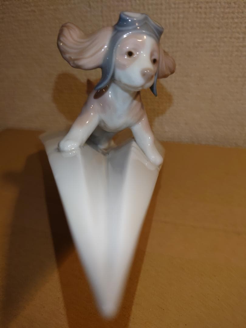 極美品 リヤドロ 可愛いパイロット 犬 紙飛行機