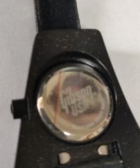 ギブソン社のフライングVの腕時計 電池切れ