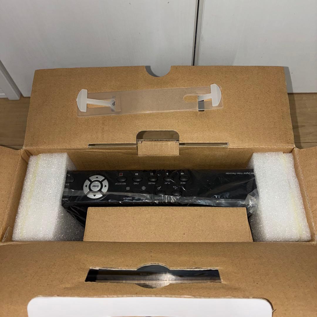 未使用　新品　H.264高機能監視用デジタルレコーダー DVR-YS04