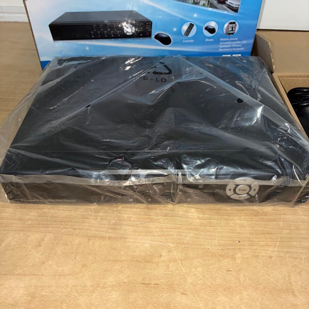 未使用　新品　H.264高機能監視用デジタルレコーダー DVR-YS04