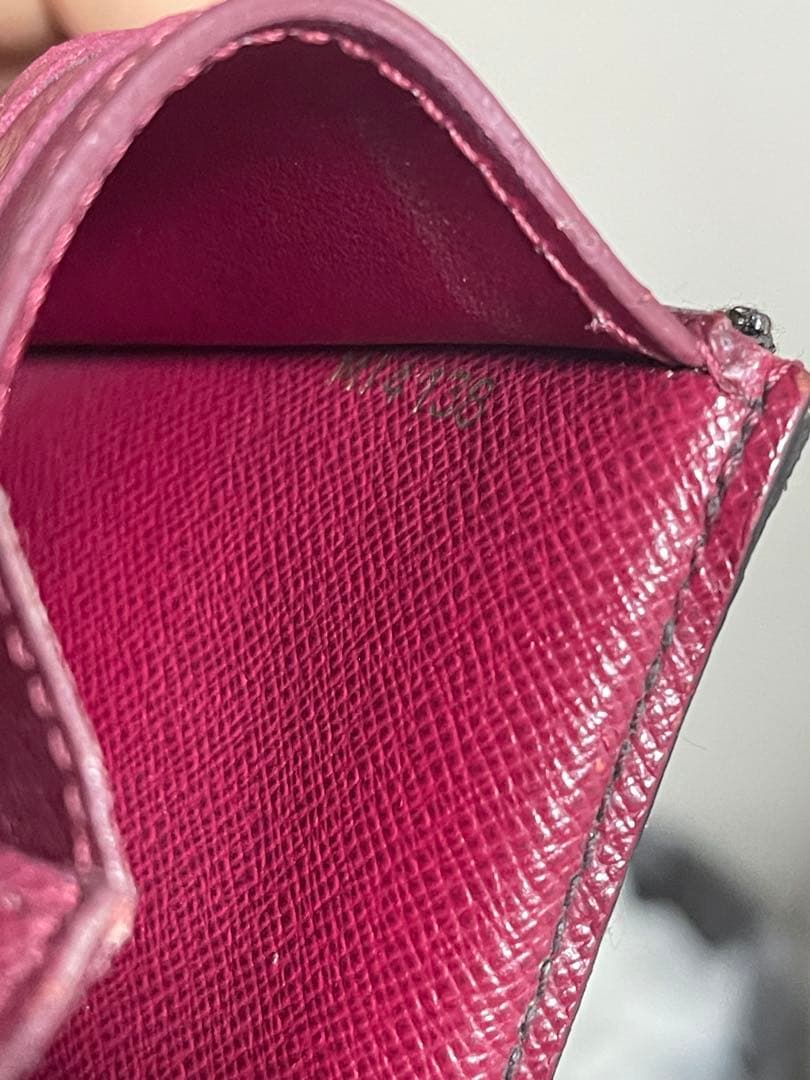 ルイヴィトン M41938 ポルトフォイユ ヴィクトリーヌ 三折財布 モノグラム