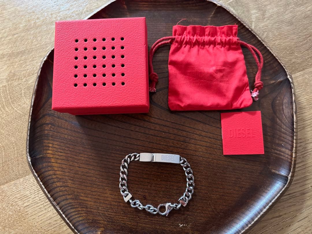 DIESEL ステンレススチール チェーンブレスレット「Dx0966」