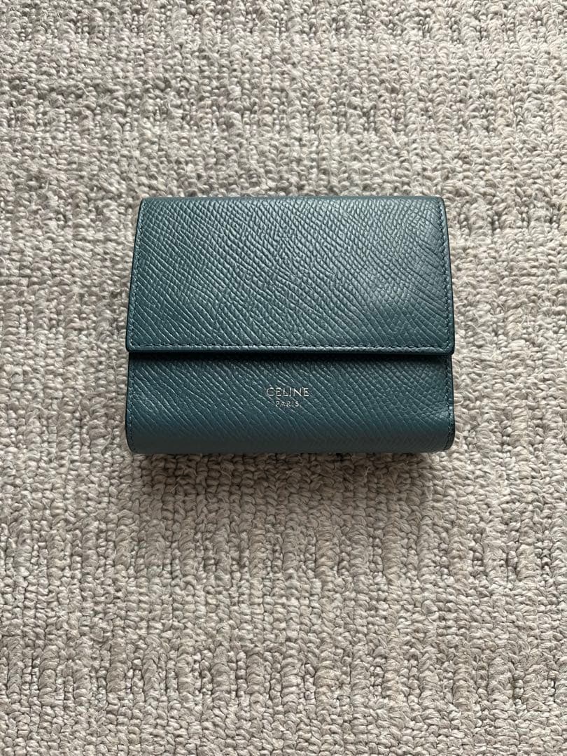 セリーヌ　トリフォールドウォレット