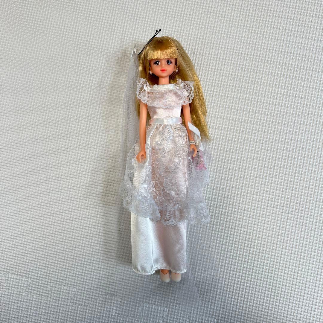 レア品★ ジェニーちゃん　白ドレス　レトロ　おもちゃ