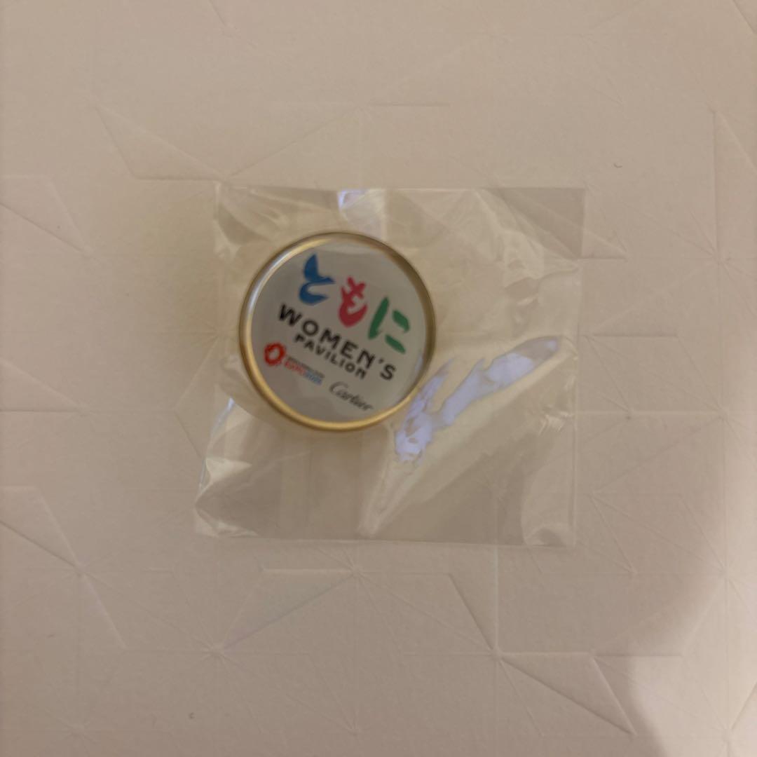 【非売品】大阪関西万博　ウーマンズパビリオン× カルティエ　ピンバッジ