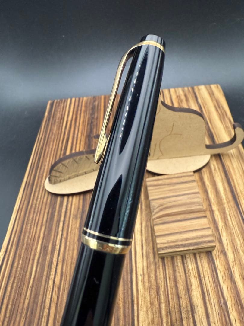 MONTBLANC 万年筆　NO.22 黒軸 美品 EF 14C