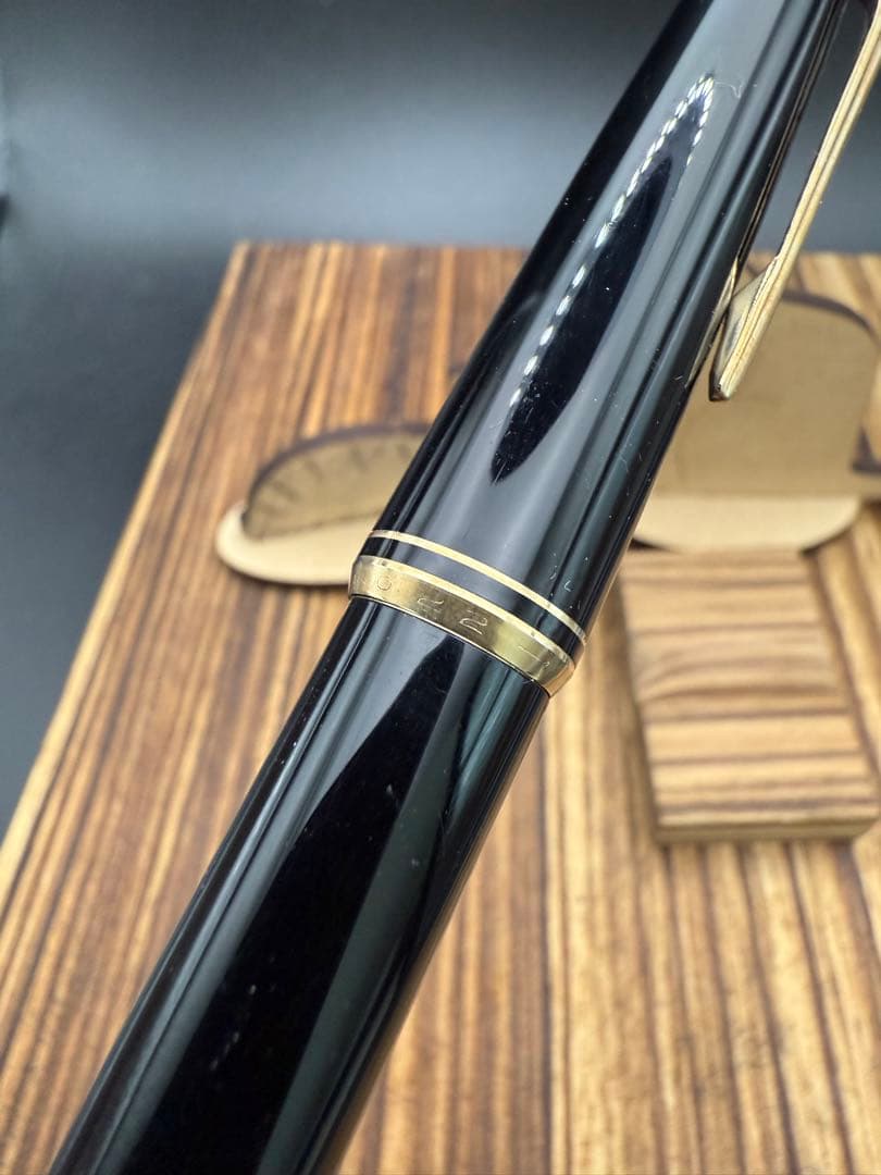 MONTBLANC 万年筆　NO.22 黒軸 美品 EF 14C