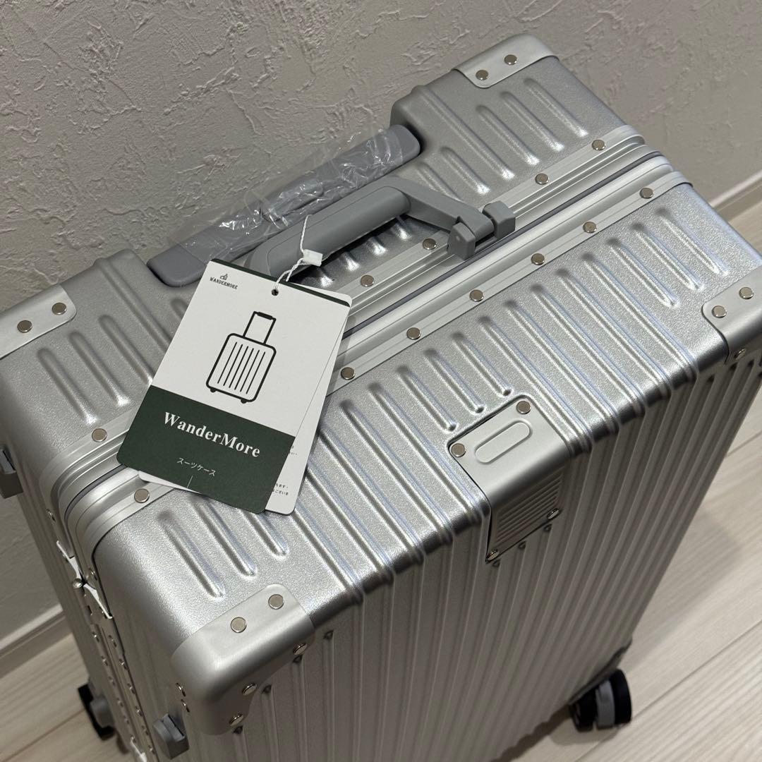 スーツケース アルミフレーム キャリーキース　シルバー　M 24インチ