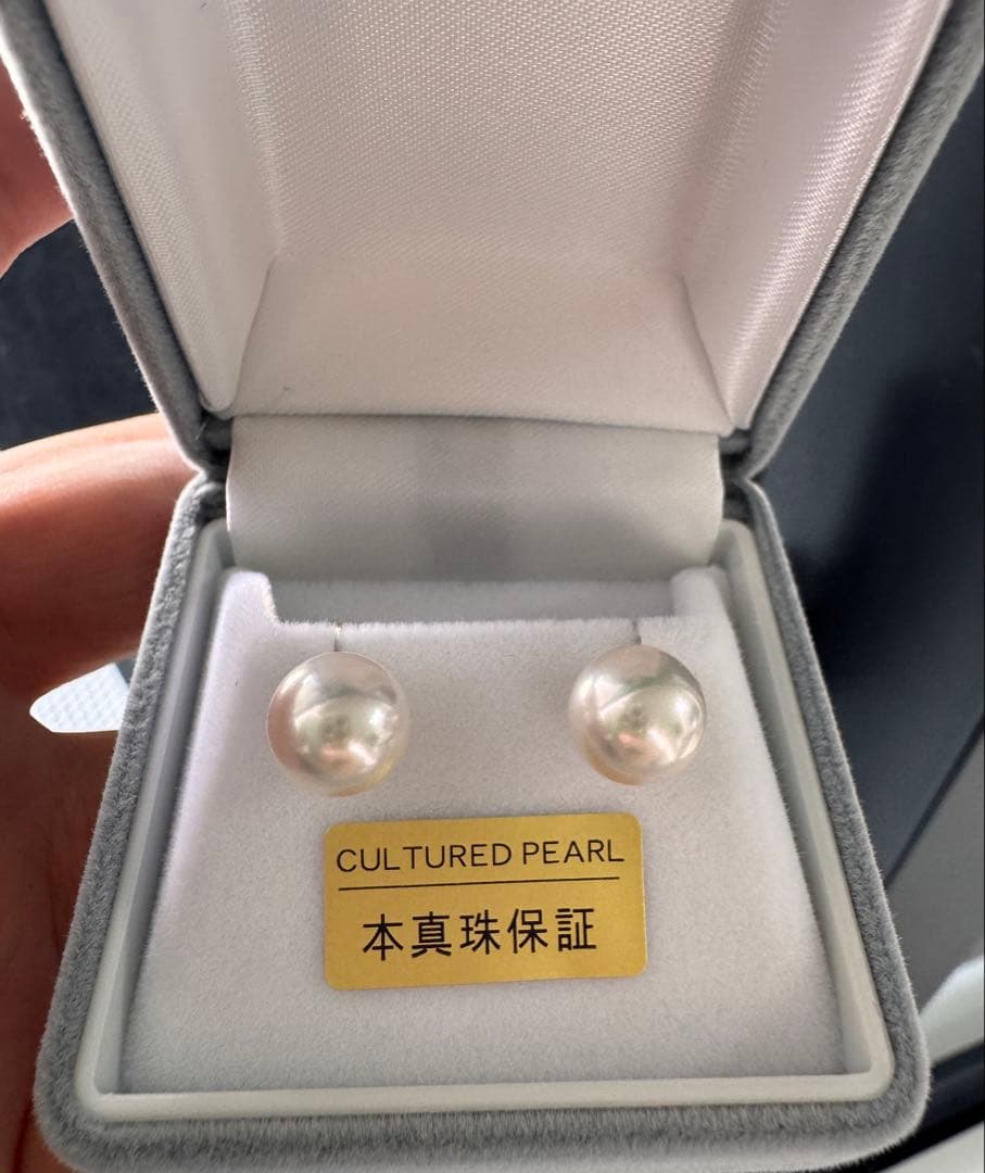 新品　鑑別付き　照り最強　高品質アコヤパールピアス