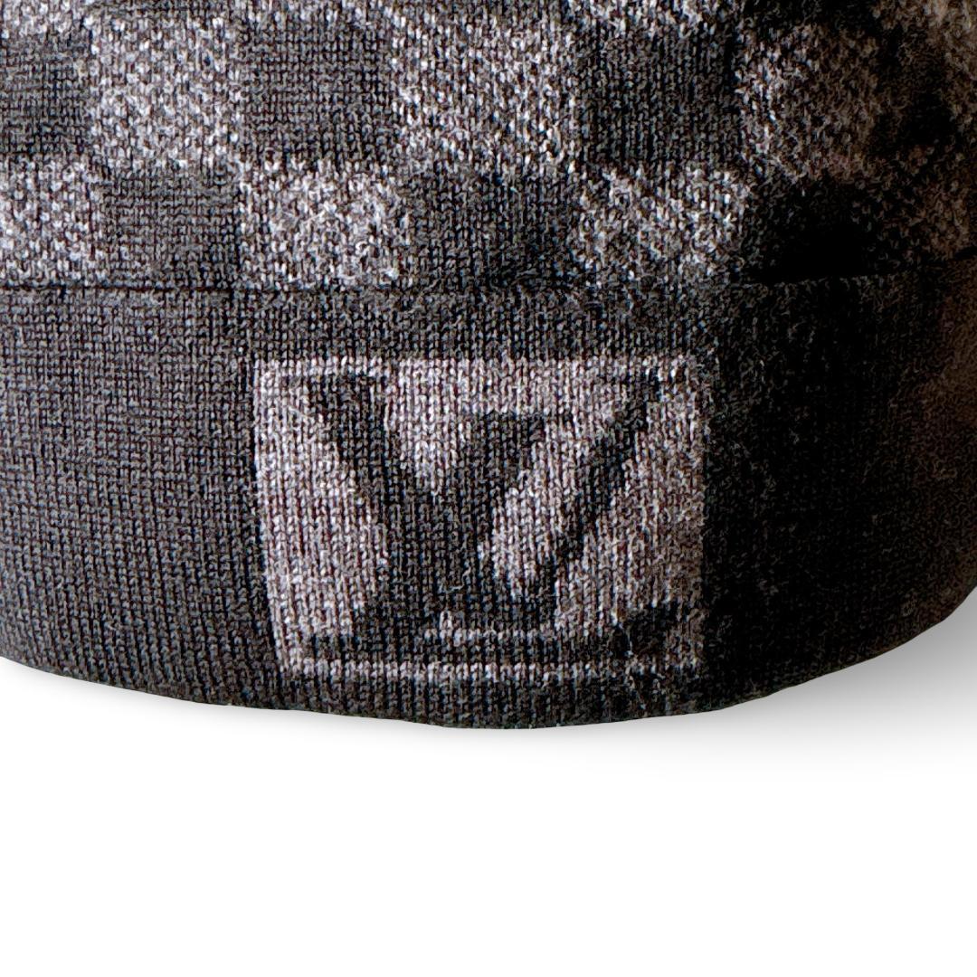 【美品】ルイヴィトン ダミエ柄 LVロゴ ニットキャップ 黒 男女兼用