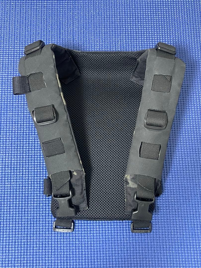 x115xTAYLOR グリッドカットハーネス　マルチカムブラック