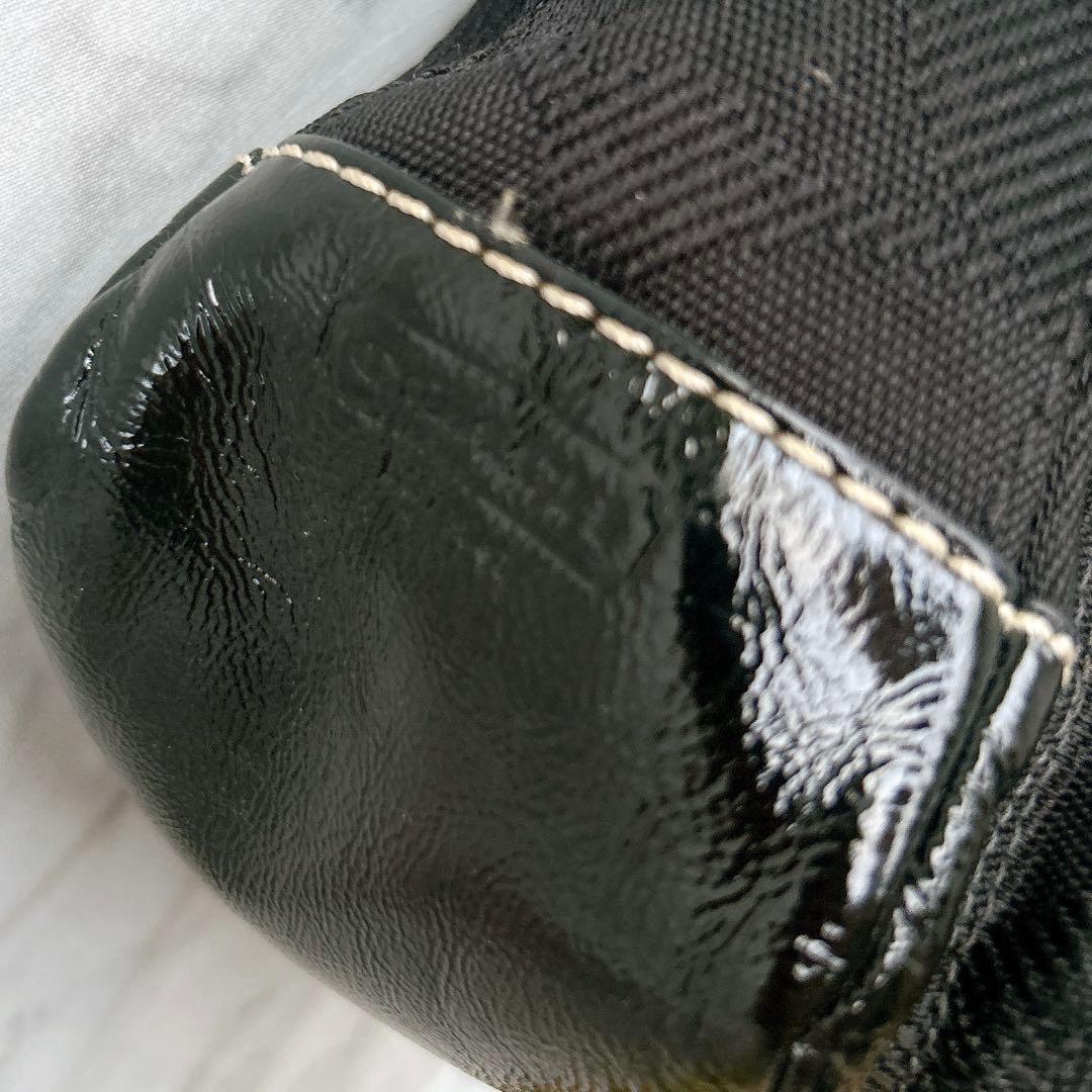 COACH シグネチャー ハンプトンズ マルチポケット ショルダーバッグ 黒