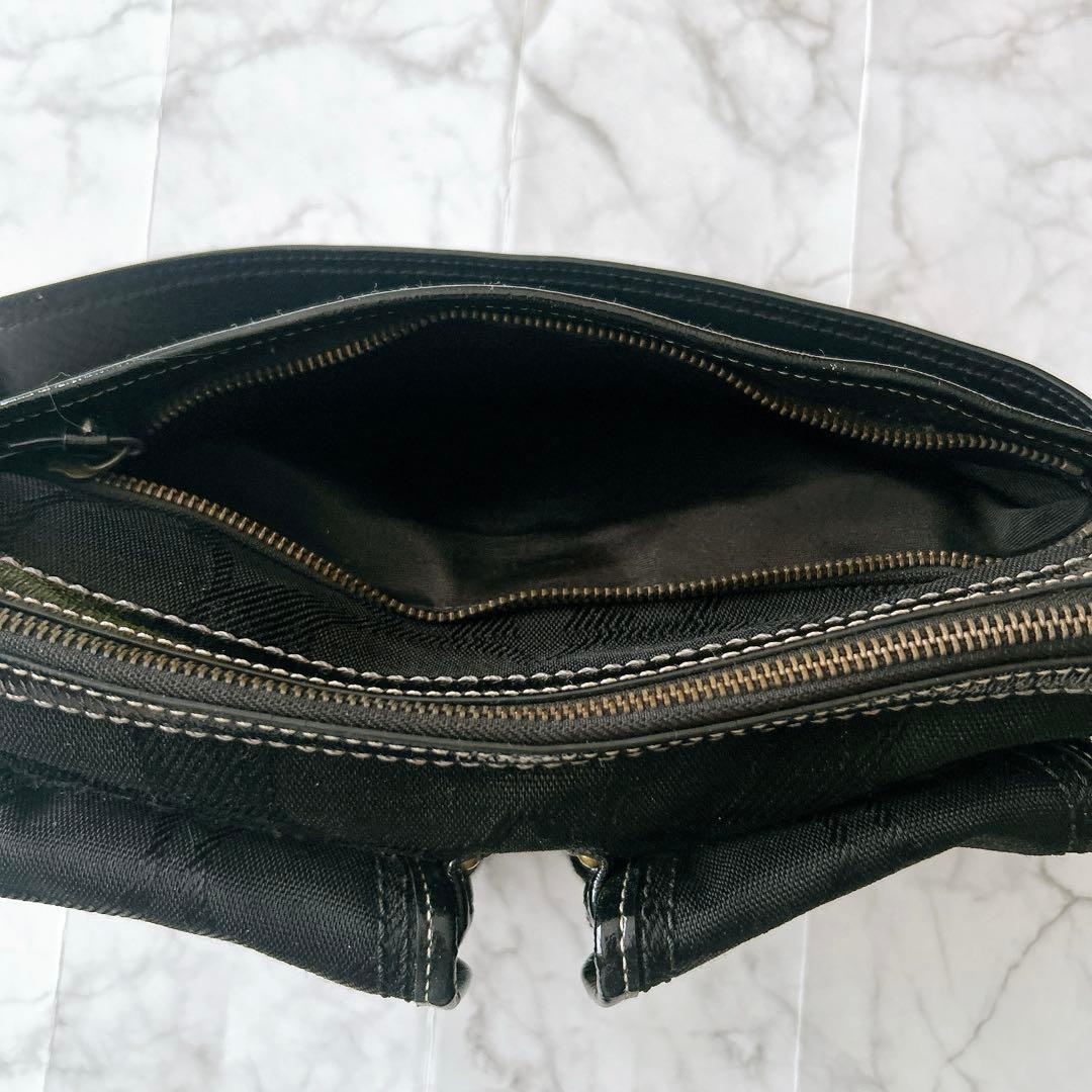 COACH シグネチャー ハンプトンズ マルチポケット ショルダーバッグ 黒