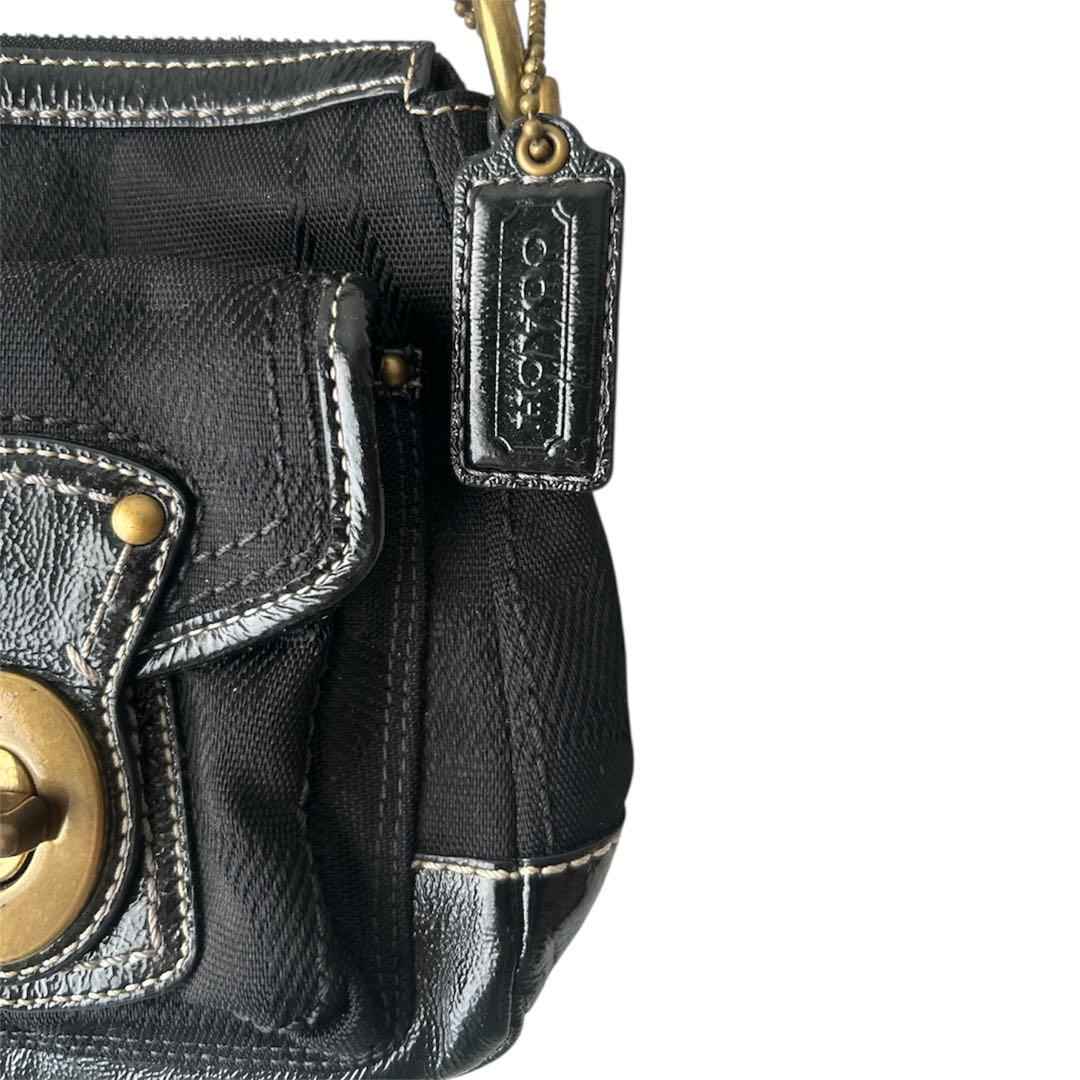 COACH シグネチャー ハンプトンズ マルチポケット ショルダーバッグ 黒