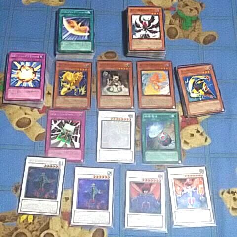 遊戯王引退 ブラックフェザー・ドラゴンホログラフィックレア　収録パックまとめ付き