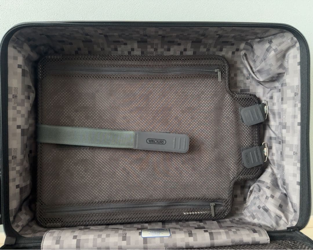 リモワ　サルサ　35L マットブラック