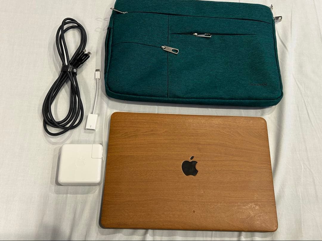 【美品】【最終値下げ】早い者勝ちM2 MacBook pro 2022 13