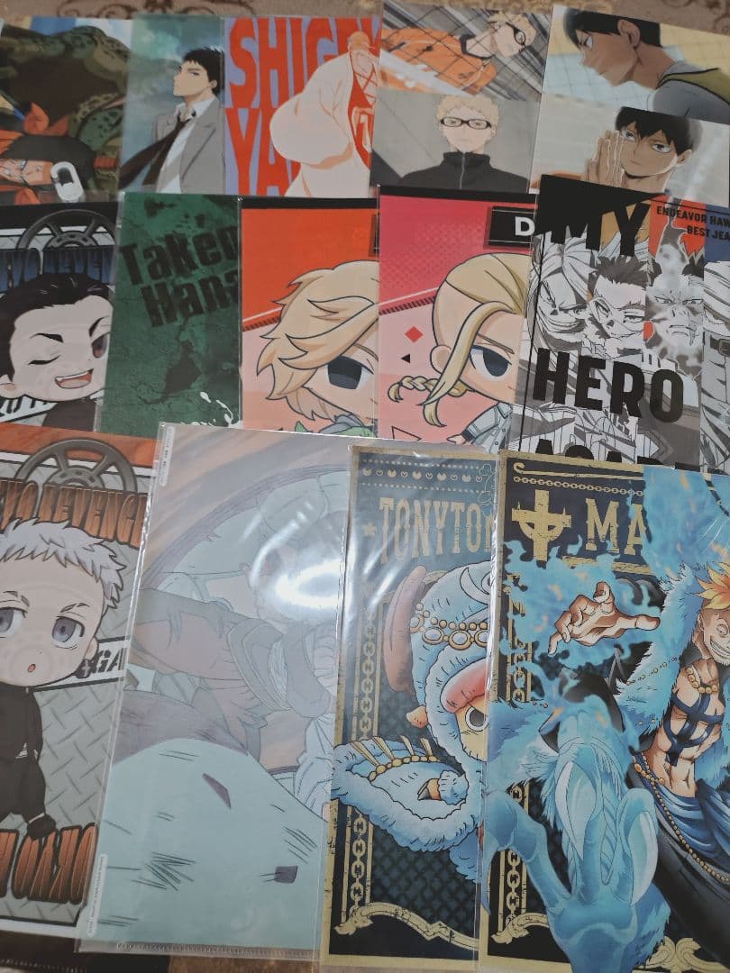 アニメグッズ　キャラクタークリアファイルまとめ売り100枚以上