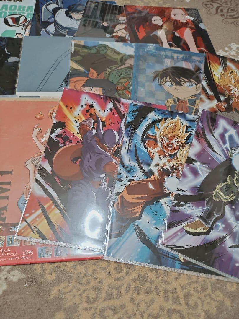 アニメグッズ　キャラクタークリアファイルまとめ売り100枚以上