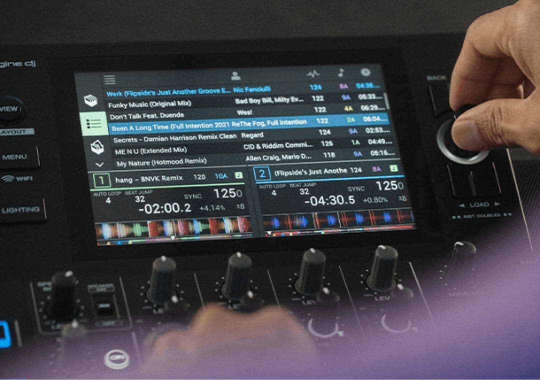 【超美品・新品同様】DENON DJ SC LIVE 4