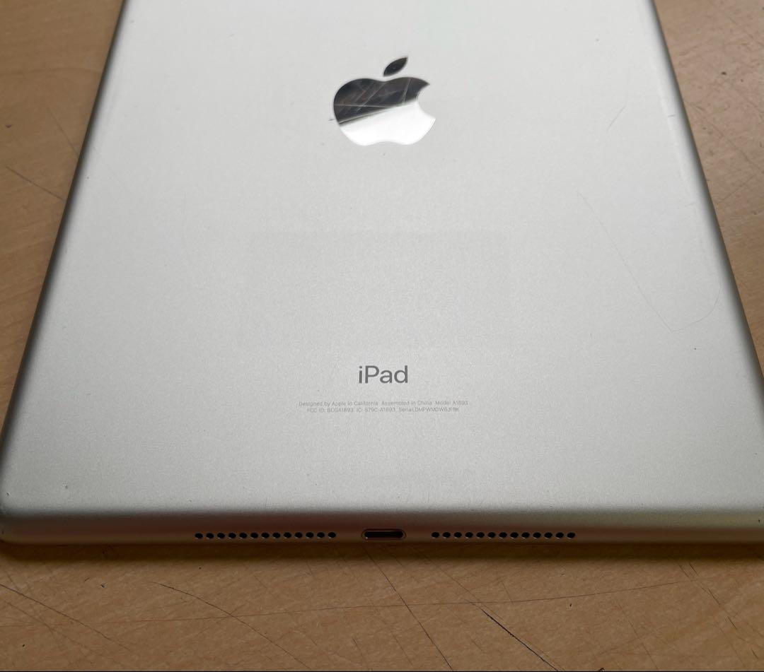 iPad 第6世代　A1893　Wi-Fiモデル　シルバー　32GB #6