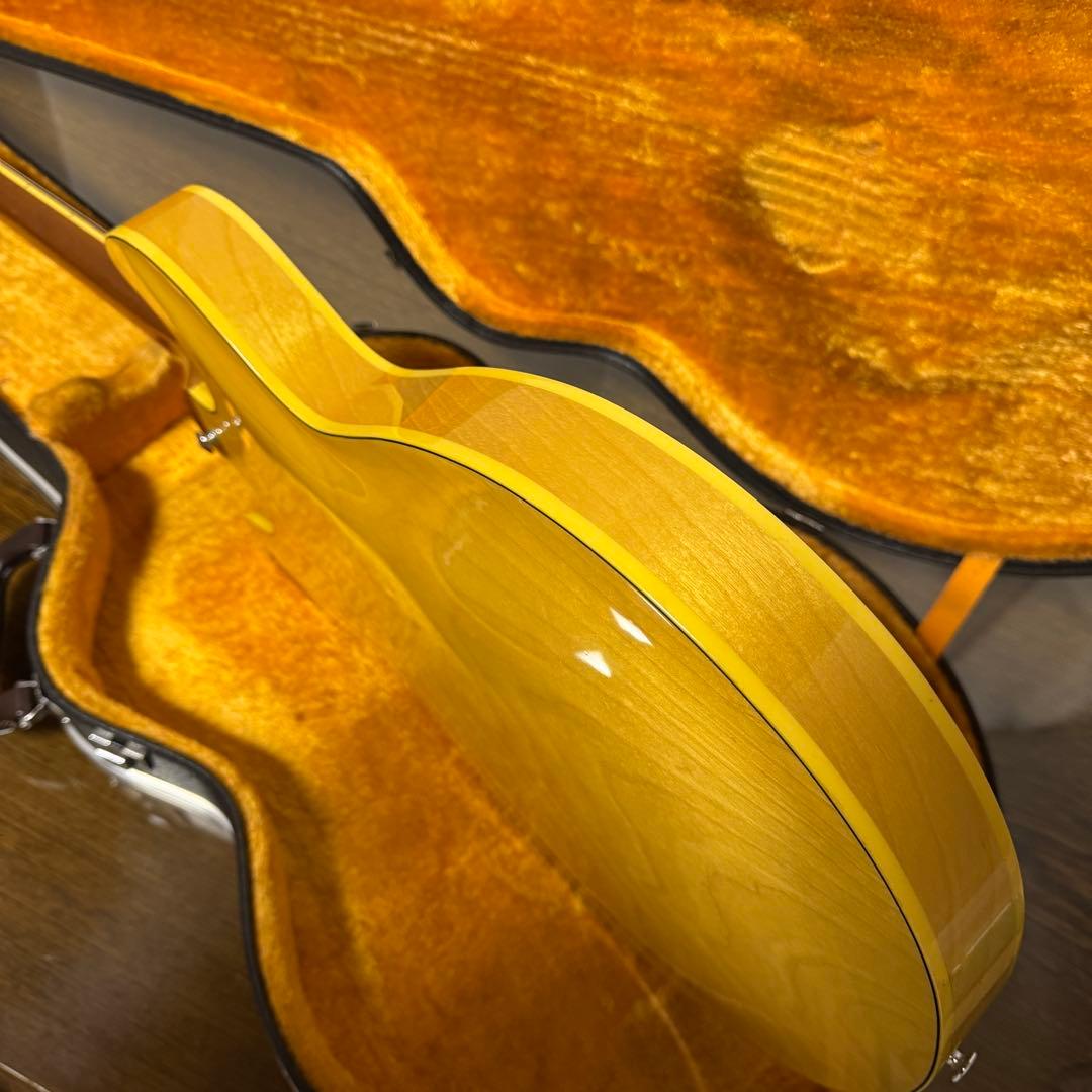 YAMAHA SA700 セミアコースティック