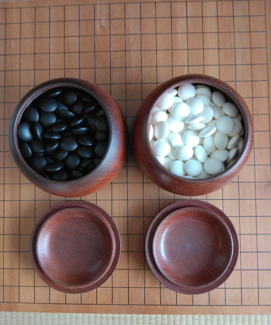 碁盤 / 碁石 セット　桐蓋付