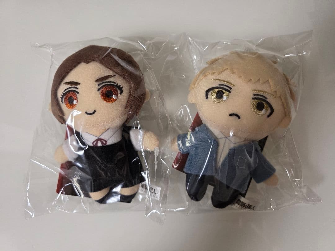 進撃の巨人 ぬいぐるみ キーホルダー ガビ & ファルコ 2点セット