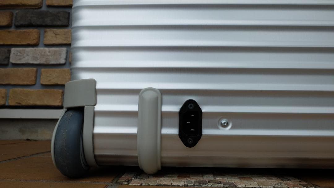 リモワ 985.51『ポルシェ』特別仕様 2輪TSAパイロット特大56L 激レア