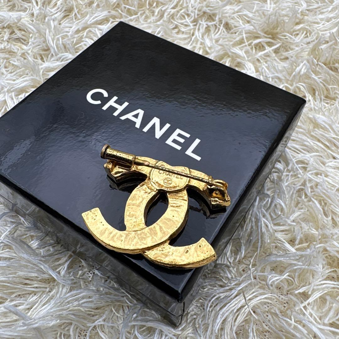 シャネル　ココマーク　マトラッセ　ビジュー　ブローチ
