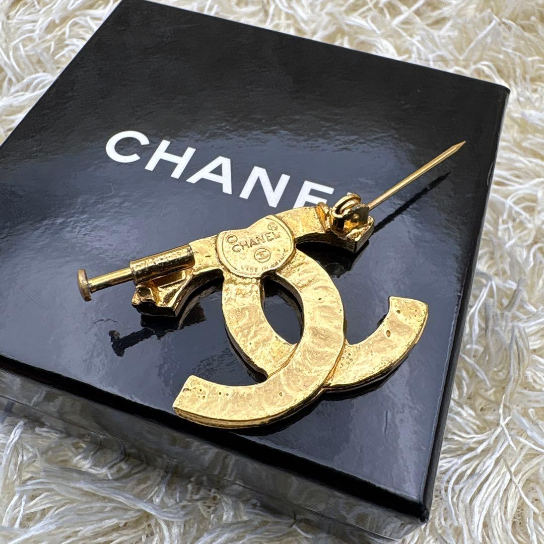 シャネル　ココマーク　マトラッセ　ビジュー　ブローチ