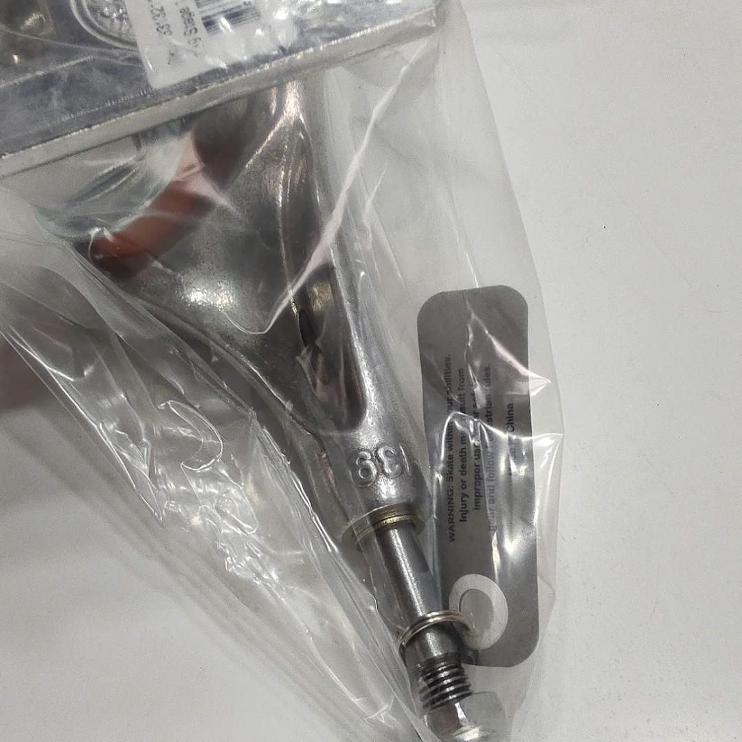 139 HI F. Hollow Independent Truck 新品 2個