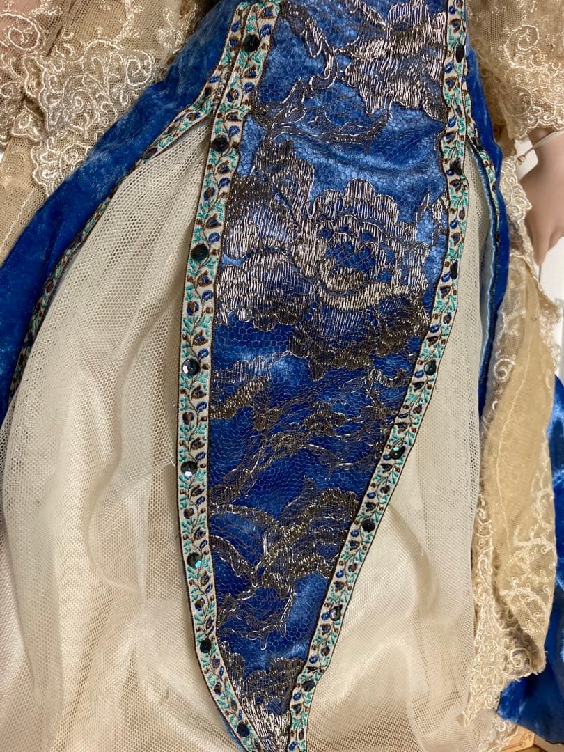 フランスムンデイ社限定ビスクドール