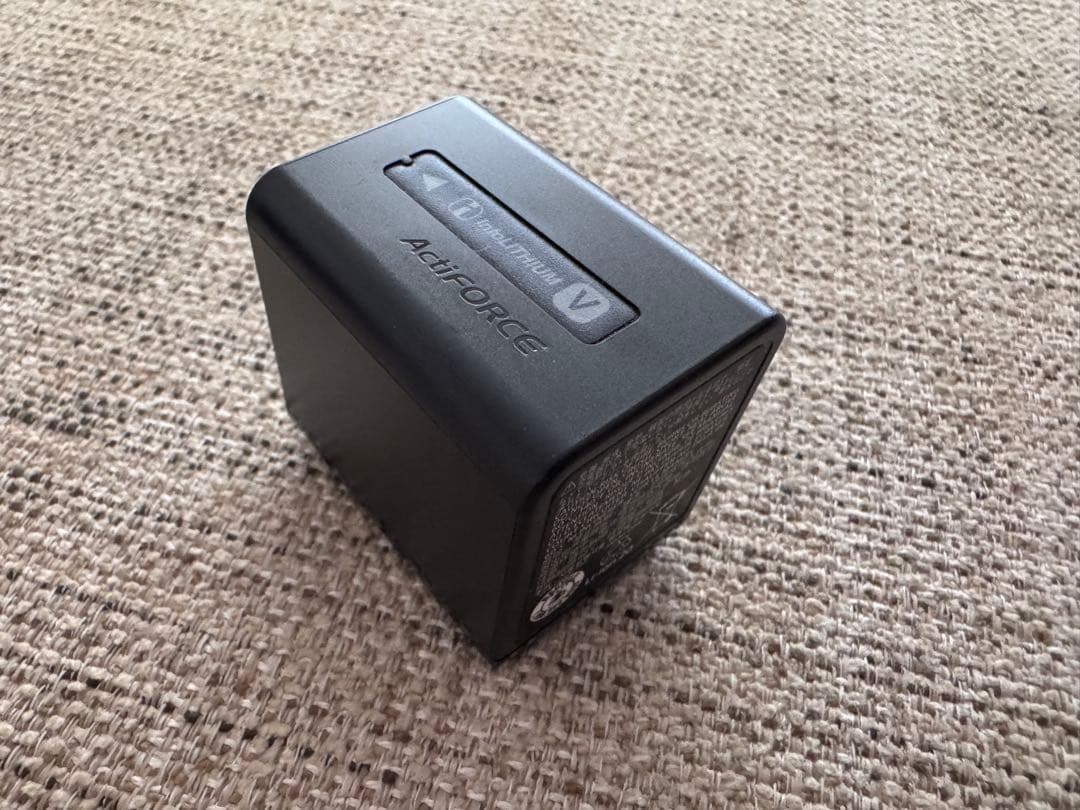 SONY デジタル4KビデオカメラFDR-AX45﻿【未使用級】ハンディカム