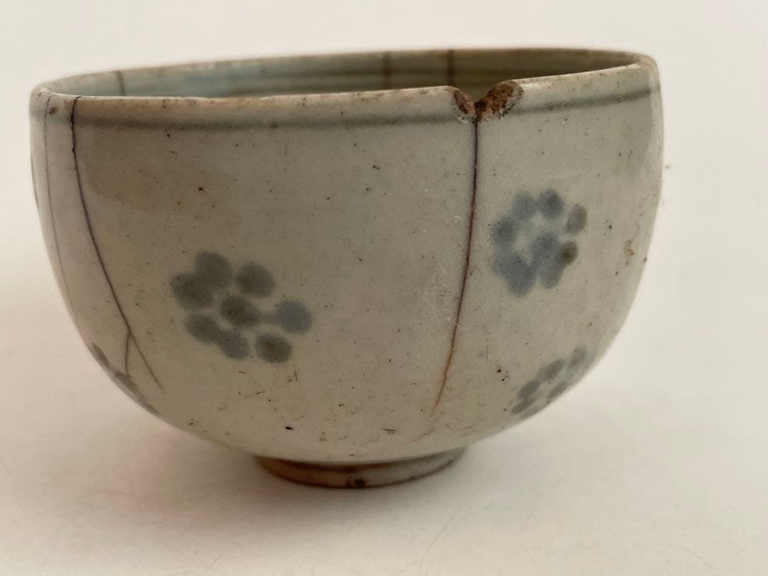 骨董　アンティーク　古伊万里　こんにゃく印判　花文様　小碗　カップ　金継ぎ用