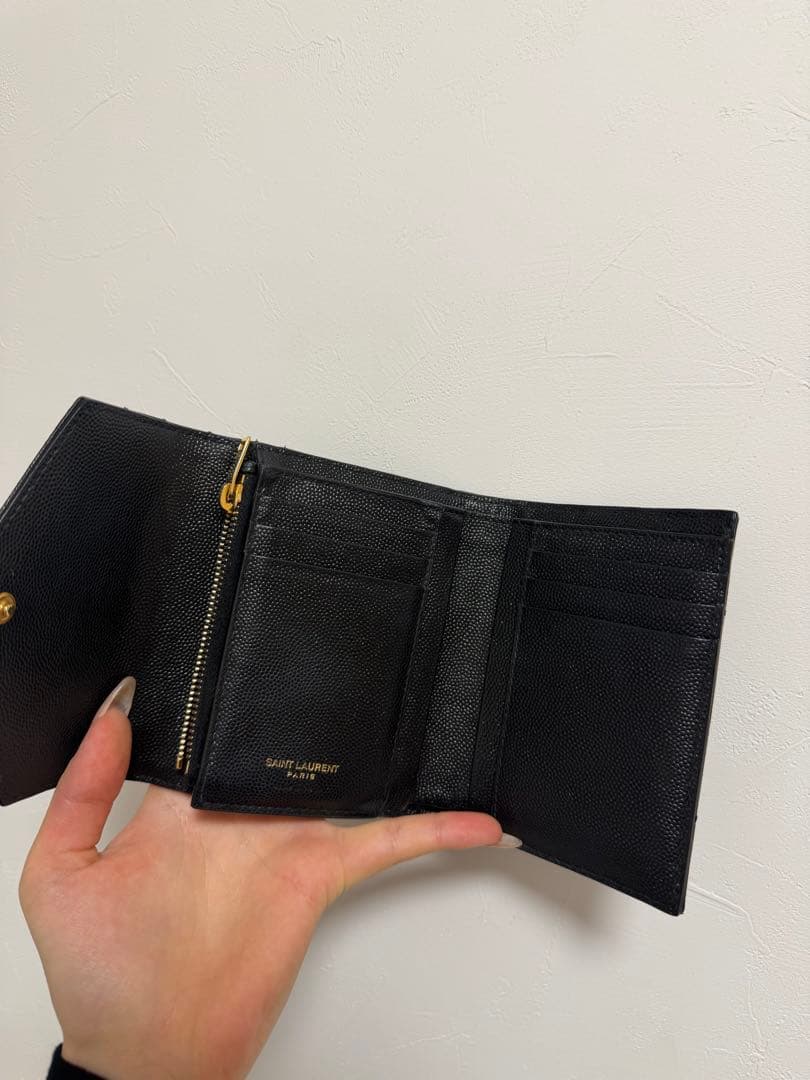 SAINT LAURENT ブラック三つ折り財布