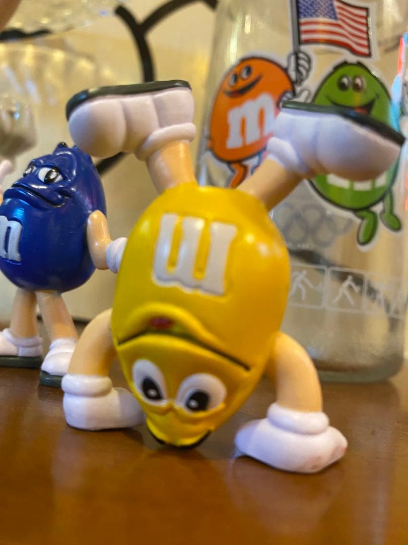 M&M's エムアンドエムズ フィギュア インテリア小物入れ 瓶 ディスペンサー