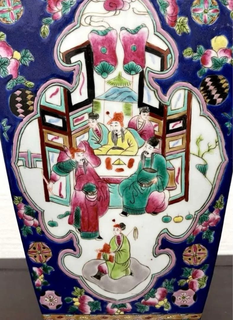 中国 粉彩 色絵 花鳥人物図 双耳四方瓶 古玩 古美術