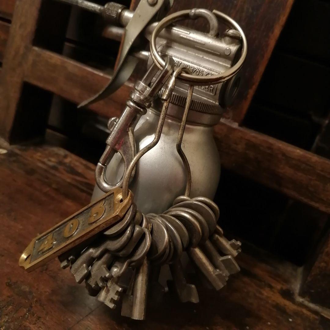 米国製アンティーク キー16本&ナンバー タグ&ナスカン&キーリングのセット☆鍵