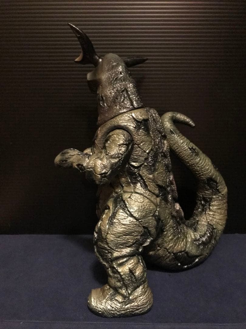 2009年 スーフェス限定 !フューチャーモデルズ 楳図版エレキング フィギュア