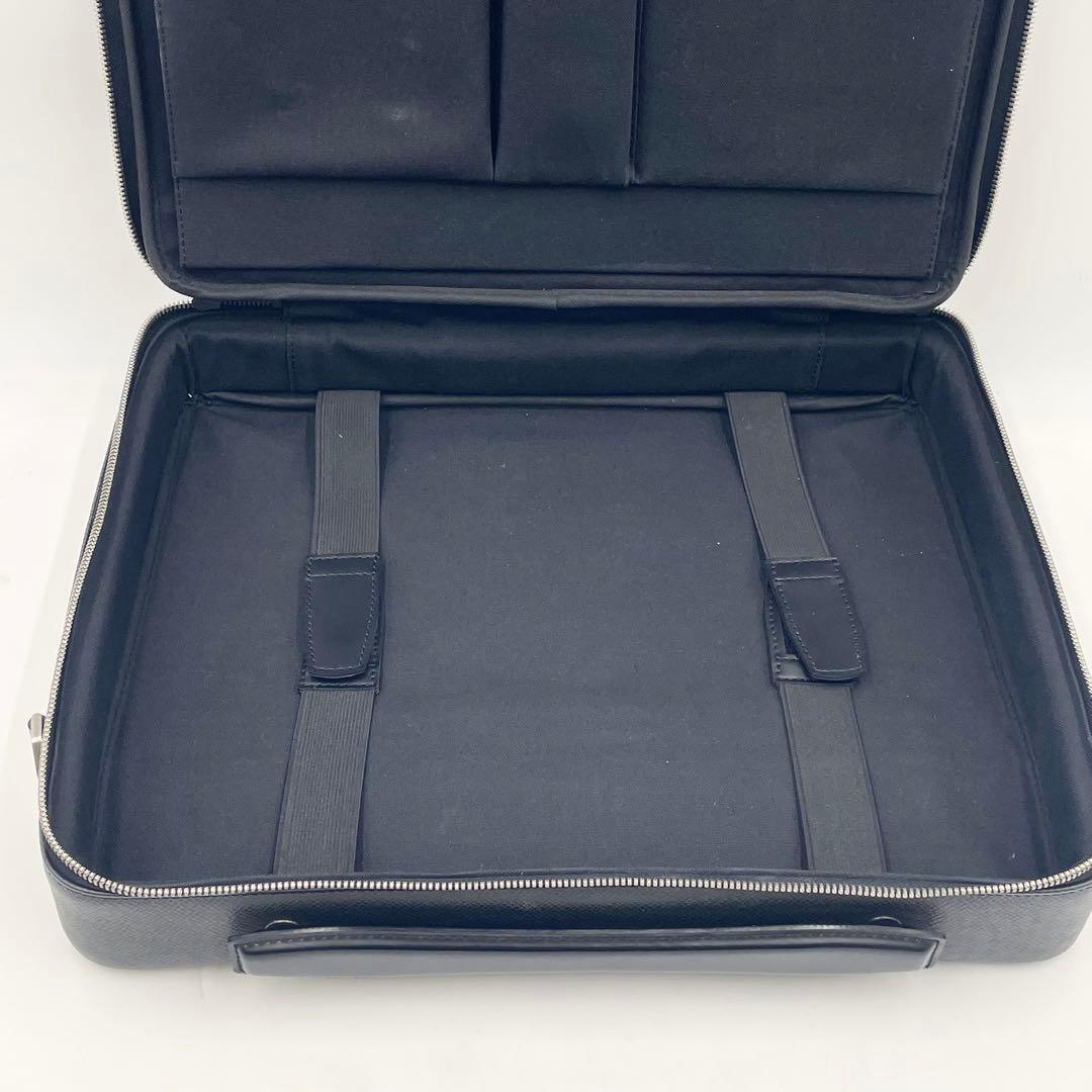 【極美品】ルイヴィトン タイガ ポルト オルディナトゥール オデッサ ブラック