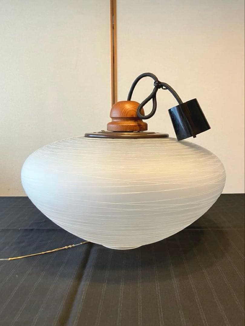 すりガラス ペンダントライト