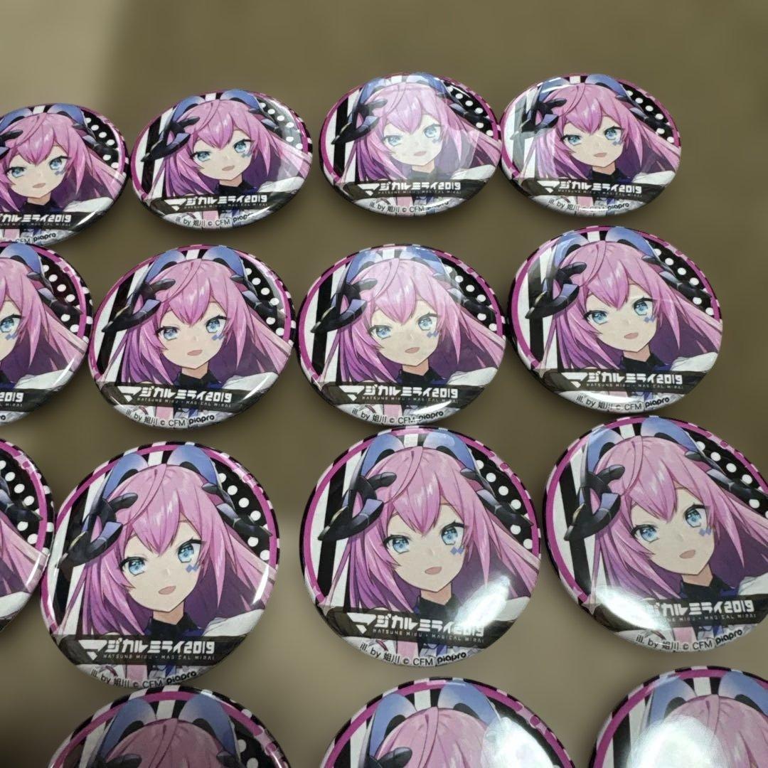 マジカルミライ 2019 缶バッジ 巡音ルカ