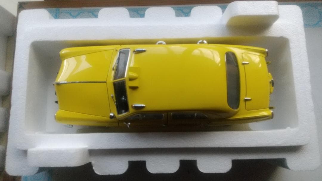 1950 Ford Yellow Cab 1/18 スケール