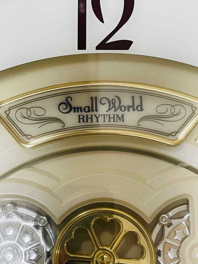 電波時計　small world　スモールワールド　4MN490RH　ジブリ