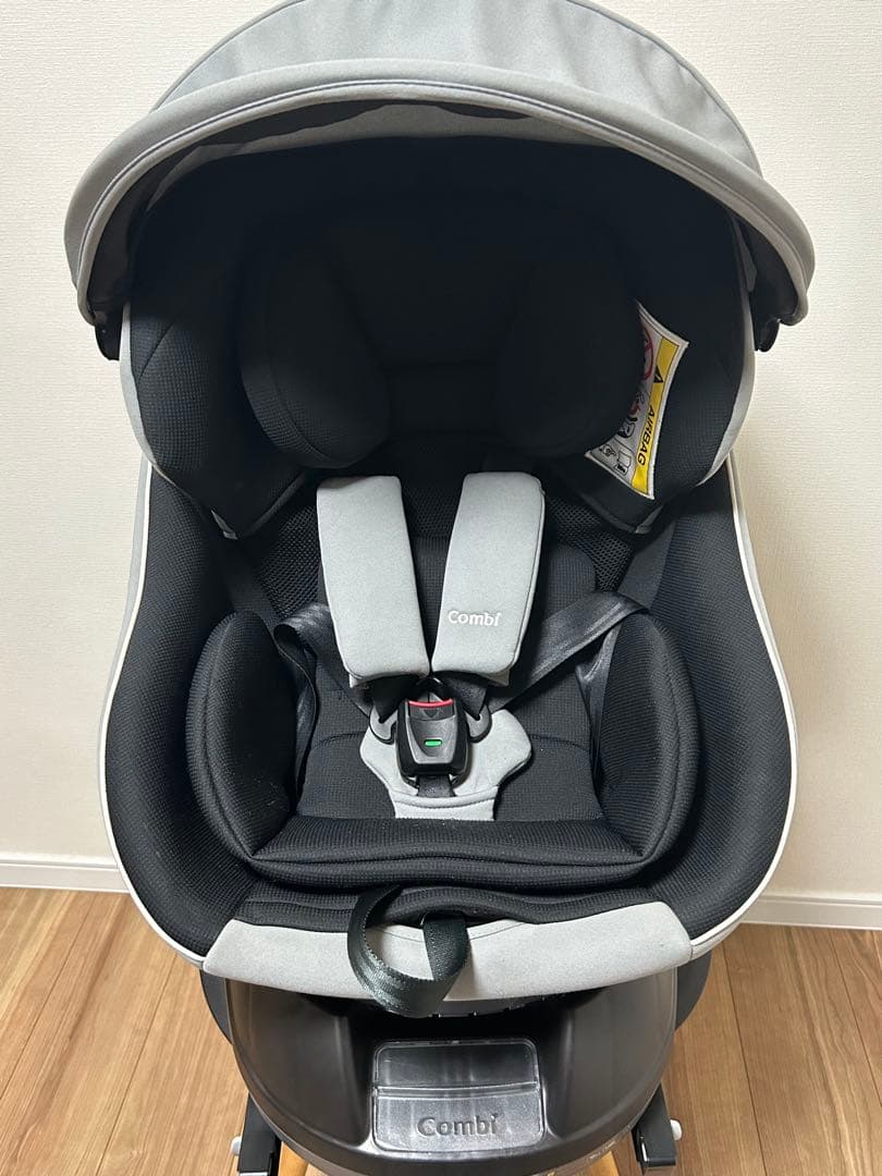 Combi クルムーヴ スマート Light ISOFIX エッグショックJM