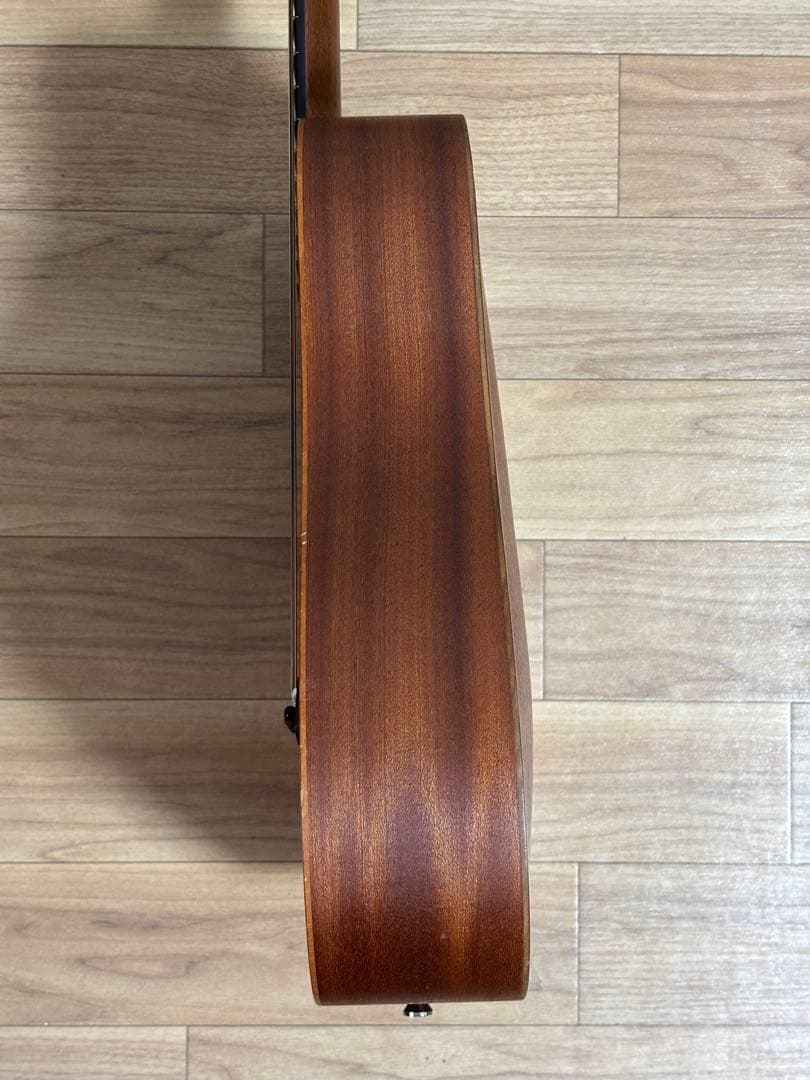 ギター Baby Taylor Mahogany BT2