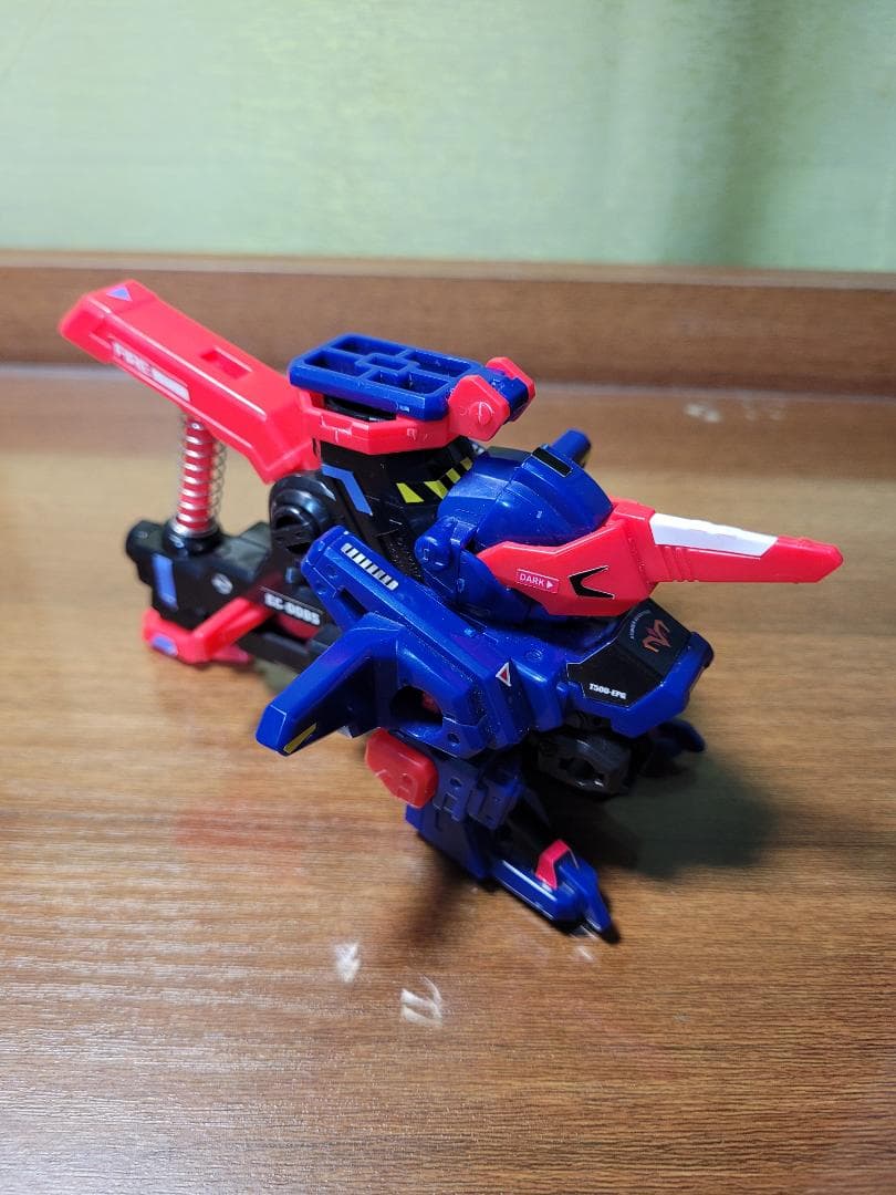 ビーダマンスティンガースコアとスマッシュトリガーコア