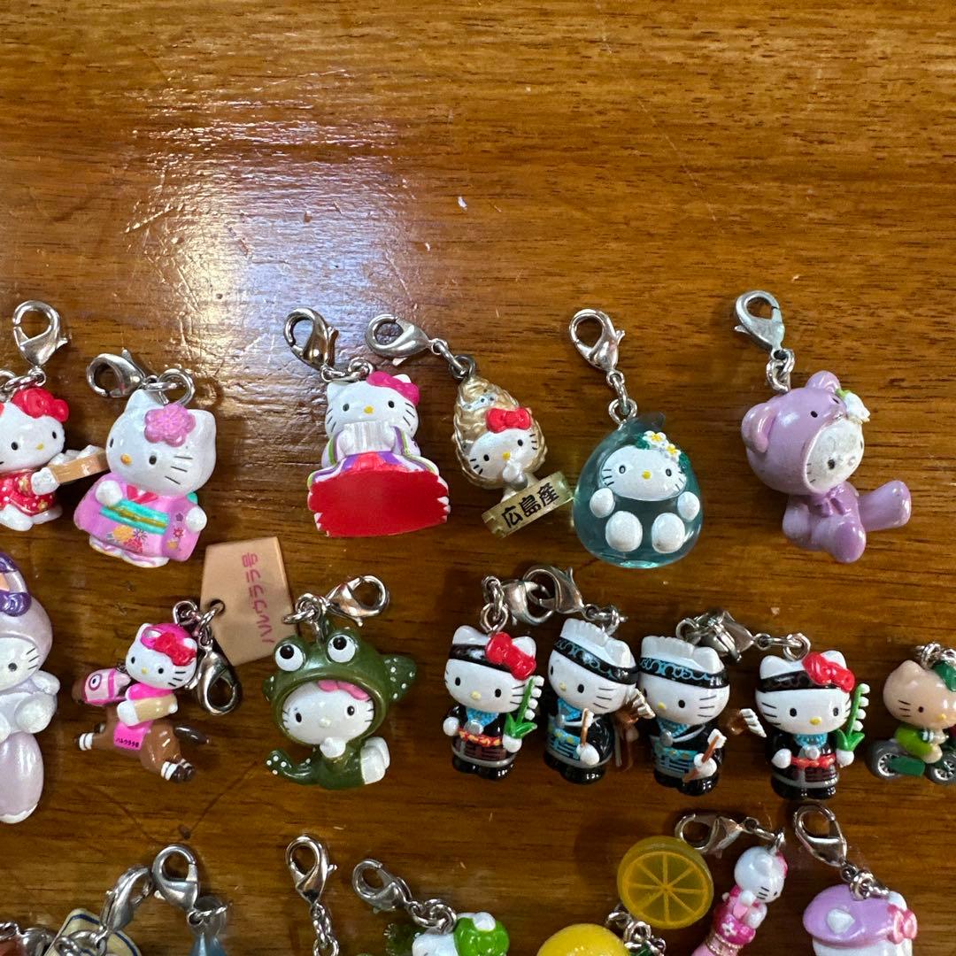 ハローキティ ストラップセット　70個