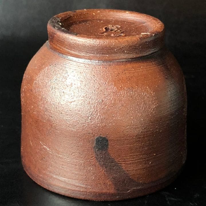 遺品整理◼️蔵から出て来た、かなり可愛いお猪口、ぐい飲みです。古美術品